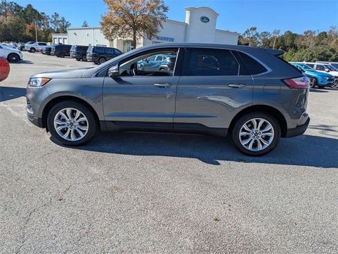 Used 2024 Ford Edge Titanium image 6