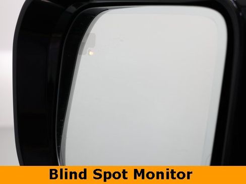 Used 2023 Land Rover Defender 90 V8 image 24