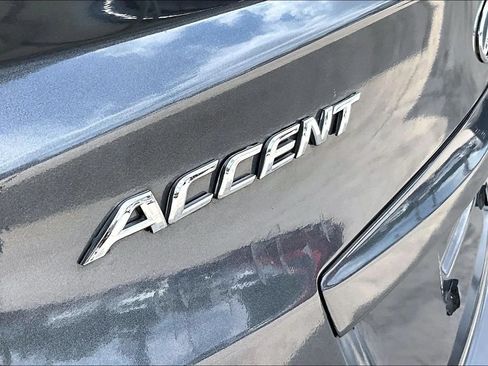 Used 2017 Hyundai Accent SE FWD image 20