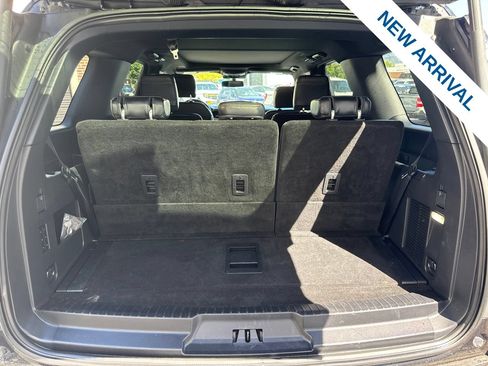 Used 2024 Ford Expedition Platinum AWD/4WD image 14