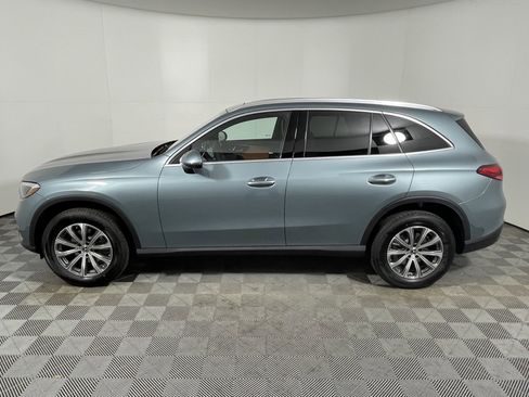 New 2026 Mercedes-Benz GLC 300 image 2