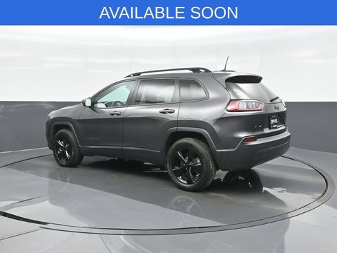 Used 2021 Jeep Cherokee Latitude Plus AWD/4WD image 5