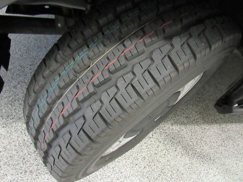 Used 2020 Ford Transit 150 Low Roof RWD image 22