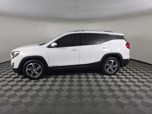 Used 2020 GMC Terrain SLT FWD image 2