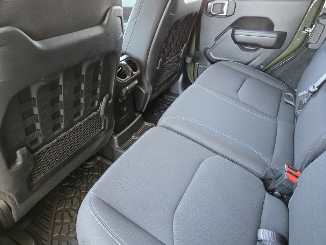 Used 2023 Jeep Wrangler Unlimited Rubicon 4xe AWD/4WD image 32