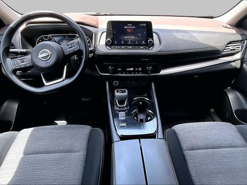 Used 2023 Nissan Rogue SV FWD image 16