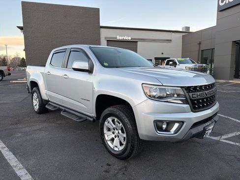 Used 2016 Chevrolet Colorado LT w/ LT Convenience Package image 2