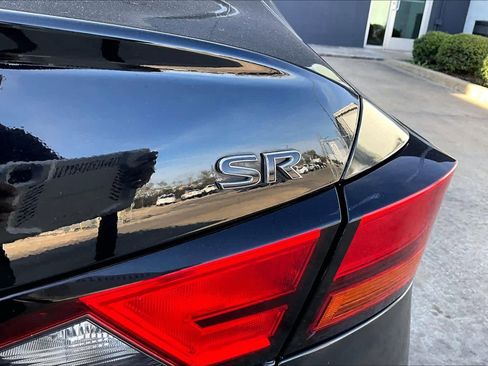 Used 2021 Nissan Altima 2.5 SR image 9