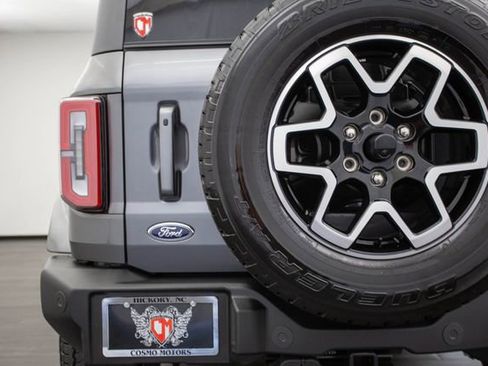 Used 2024 Ford Bronco Outer Banks AWD/4WD image 38