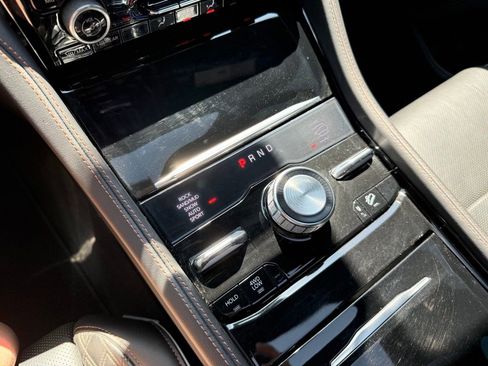 Used 2022 Jeep Grand Cherokee Summit AWD/4WD image 38