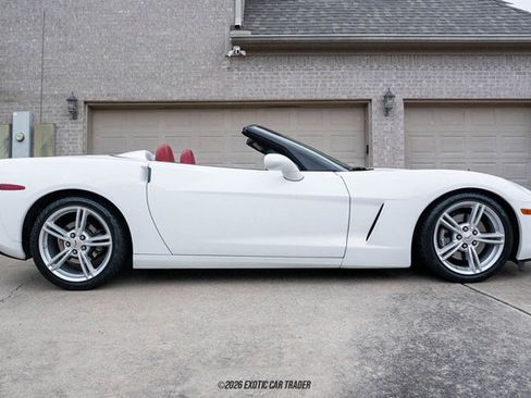 Used 2010 Chevrolet Corvette Convertible w/ Preferred Equipment Group image 9