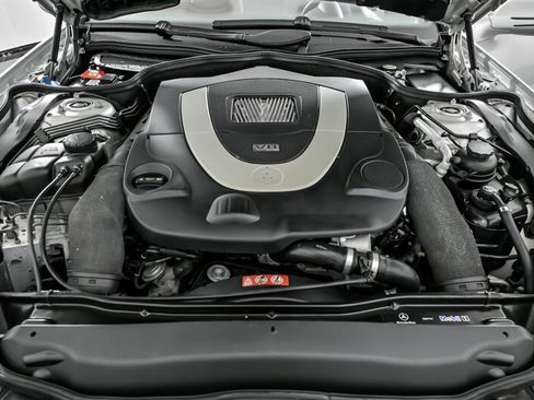 Used 2009 Mercedes-Benz SL 550 image 16