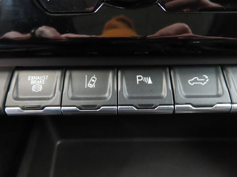 Used 2025 GMC Sierra 2500 AT4 w/ AT4 Premium Plus Package image 71