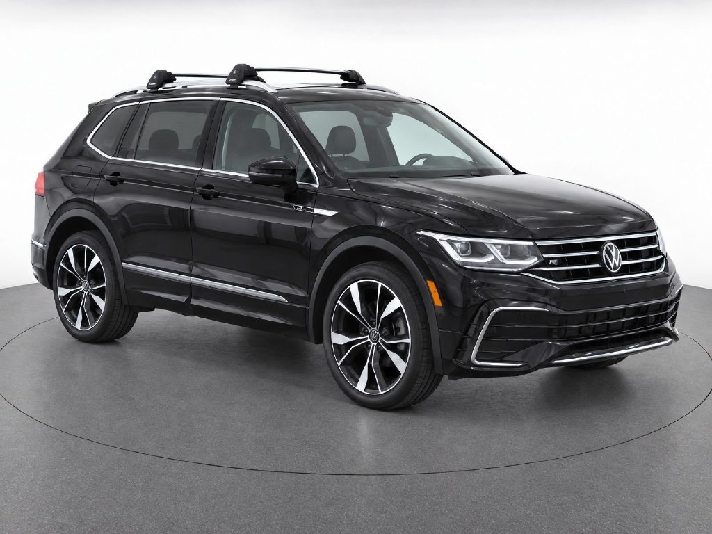 Certified 2023 Volkswagen Tiguan SEL R-Line AWD/4WD image 3