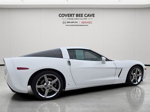 Used 2006 Chevrolet Corvette Coupe w/ Preferred Equipment Group image 10