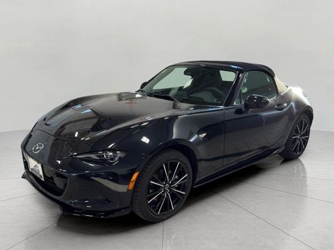 New 2025 MAZDA MX-5 Miata Grand Touring w/ Appearance Package RWD image 25