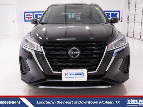 Used 2024 Nissan Kicks S FWD image 2