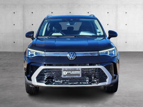 New 2025 Volkswagen Taos SEL image 23