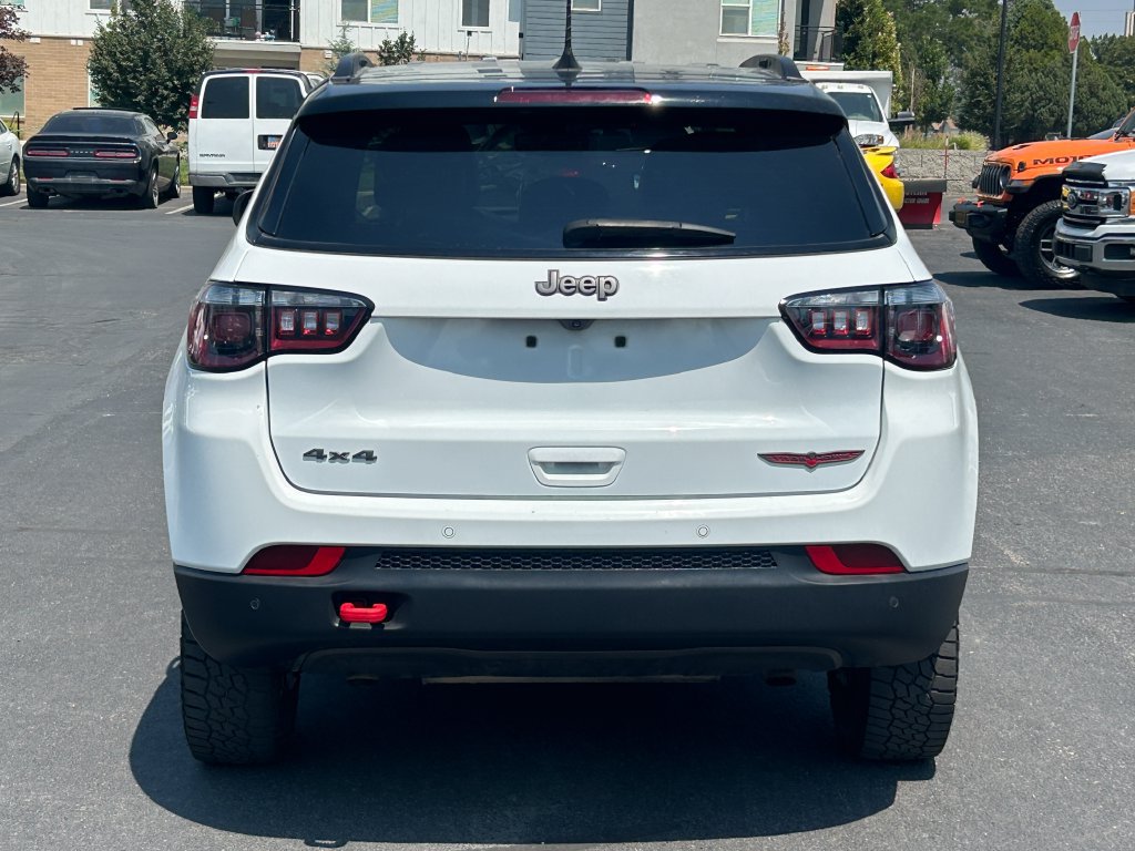 Used 2025 Jeep Compass Trailhawk AWD/4WD image 7