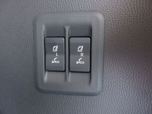 Used 2025 Lexus GX 550 w/ Accessory Package (2T) AWD/4WD image 60