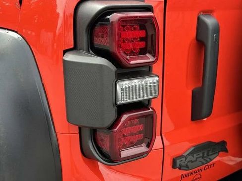 Used 2023 Ford Bronco Raptor AWD/4WD image 11