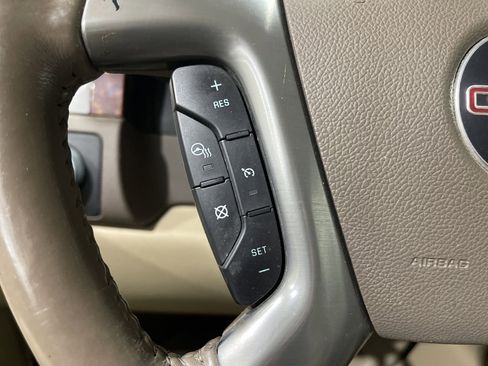 Used 2012 GMC Yukon SLT w/ SLT-2 Equipment Package AWD/4WD image 25