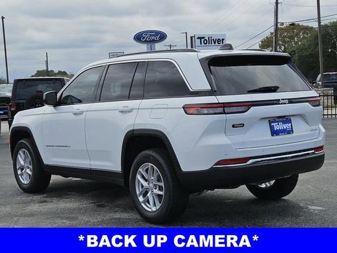 New 2025 Jeep Grand Cherokee Laredo RWD image 7