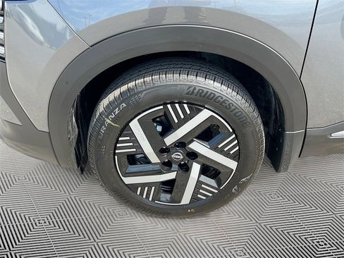 New 2026 Nissan Kicks SV image 28