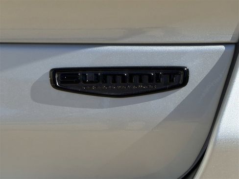 New 2025 Jeep Grand Cherokee L Summit w/ Obsidian Package image 9