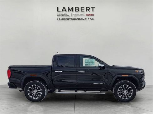 New 2026 GMC Canyon Denali image 6