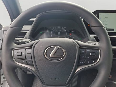 Used 2023 Lexus UX 250h AWD w/ Accessory Package (Z2) image 19