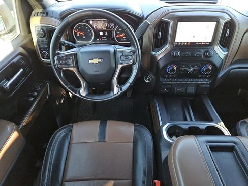 Certified 2020 Chevrolet Silverado 1500 High Country w/ Technology Package image 10