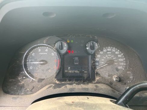 Used 2017 Toyota Tundra SR image 38