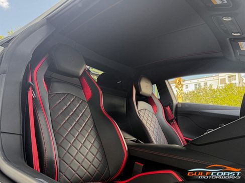 Used 2018 Lamborghini Aventador S image 28