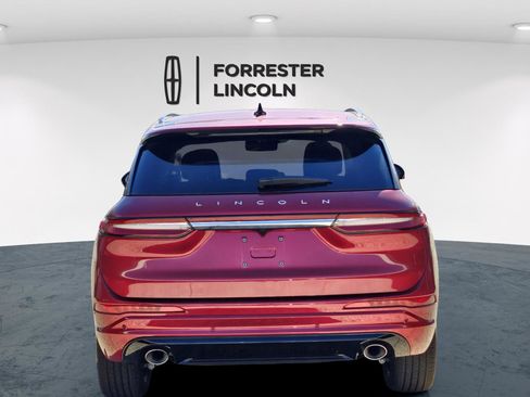 New 2026 Lincoln Corsair Premiere image 4