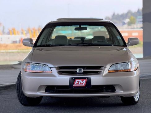 Used 2000 Honda Accord EX image 3