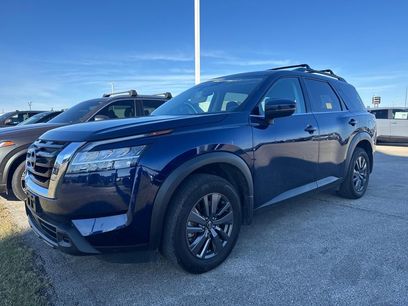 Used 2022 Nissan Pathfinder SV
