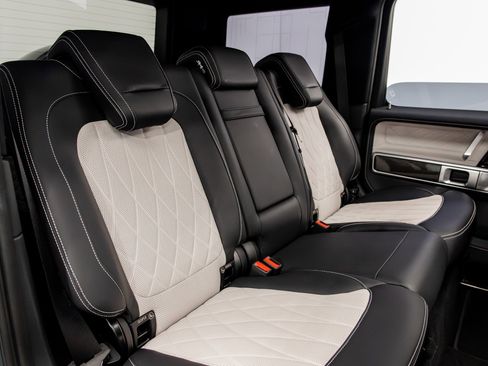 Used 2024 Mercedes-Benz G 63 AMG 4MATIC image 37