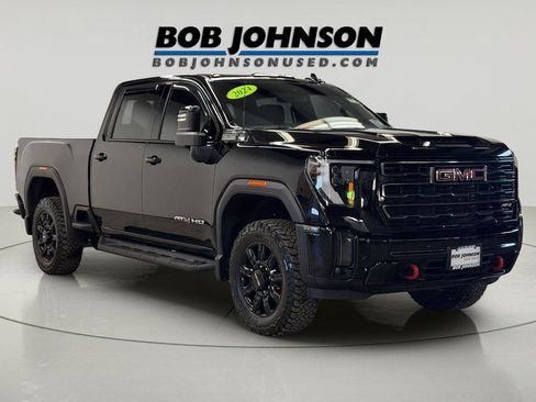 Used 2024 GMC Sierra 2500 AT4 w/ AT4 Preferred Package AWD/4WD image 2