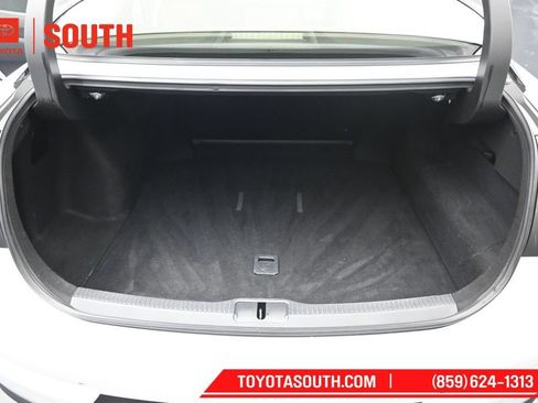 Used 2024 Toyota Crown AWD/4WD image 30