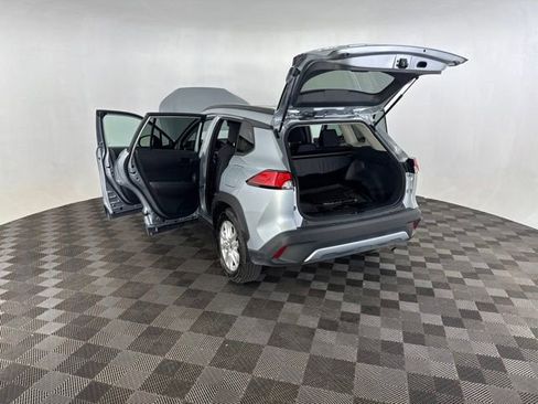 Used 2023 Toyota Corolla Cross LE w/ Moonroof Package AWD/4WD image 20