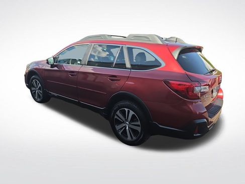 Used 2019 Subaru Outback 2.5i Limited AWD/4WD image 3