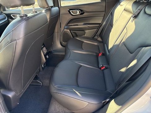 New 2026 Jeep Compass Latitude image 13