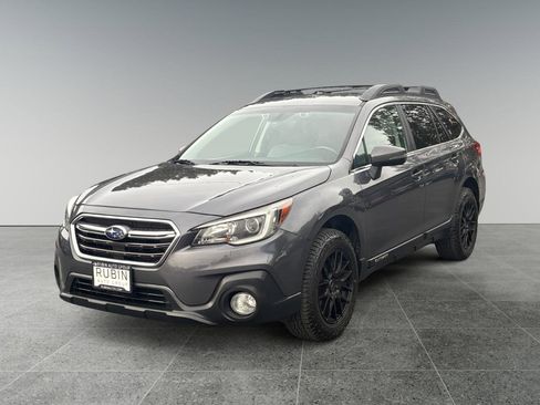 Used 2018 Subaru Outback 2.5i Premium AWD/4WD image 4