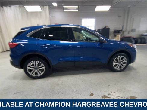 Used 2022 Ford Escape SEL w/ Technology Package AWD/4WD image 11