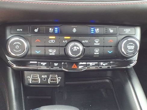 Used 2022 Dodge Durango R/T w/ Blacktop Package image 18