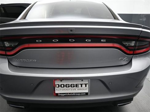 Used 2018 Dodge Charger R/T image 16