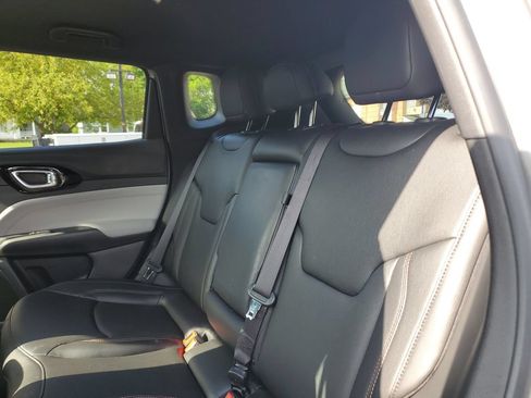 Used 2024 Jeep Compass Limited AWD/4WD image 10