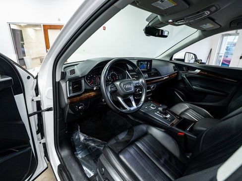 Used 2019 Audi Q5 2.0T Premium image 35