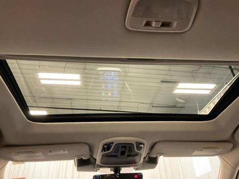 Certified 2025 Subaru Outback Limited image 35